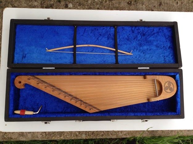 case and kantele